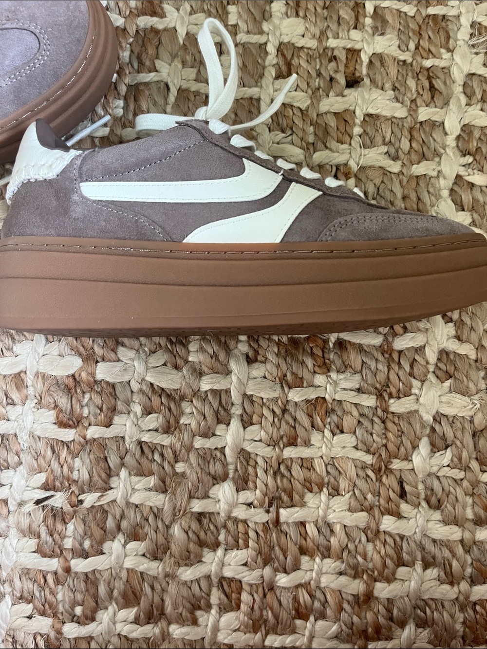 Steve Madden Taupe Suede Low-Top Sneakers with White Accents - Picture 4 of 5